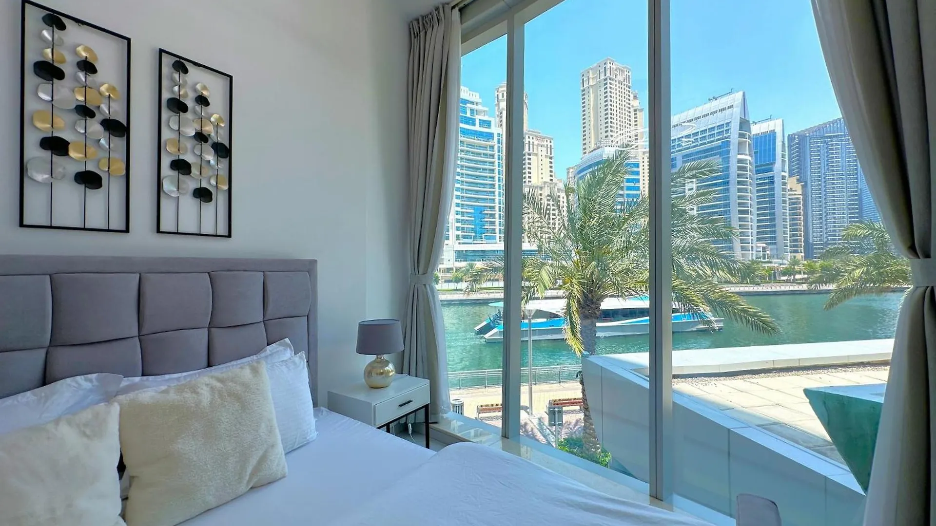 Unforgettable View & Experience Over Dubai Canal Apartment