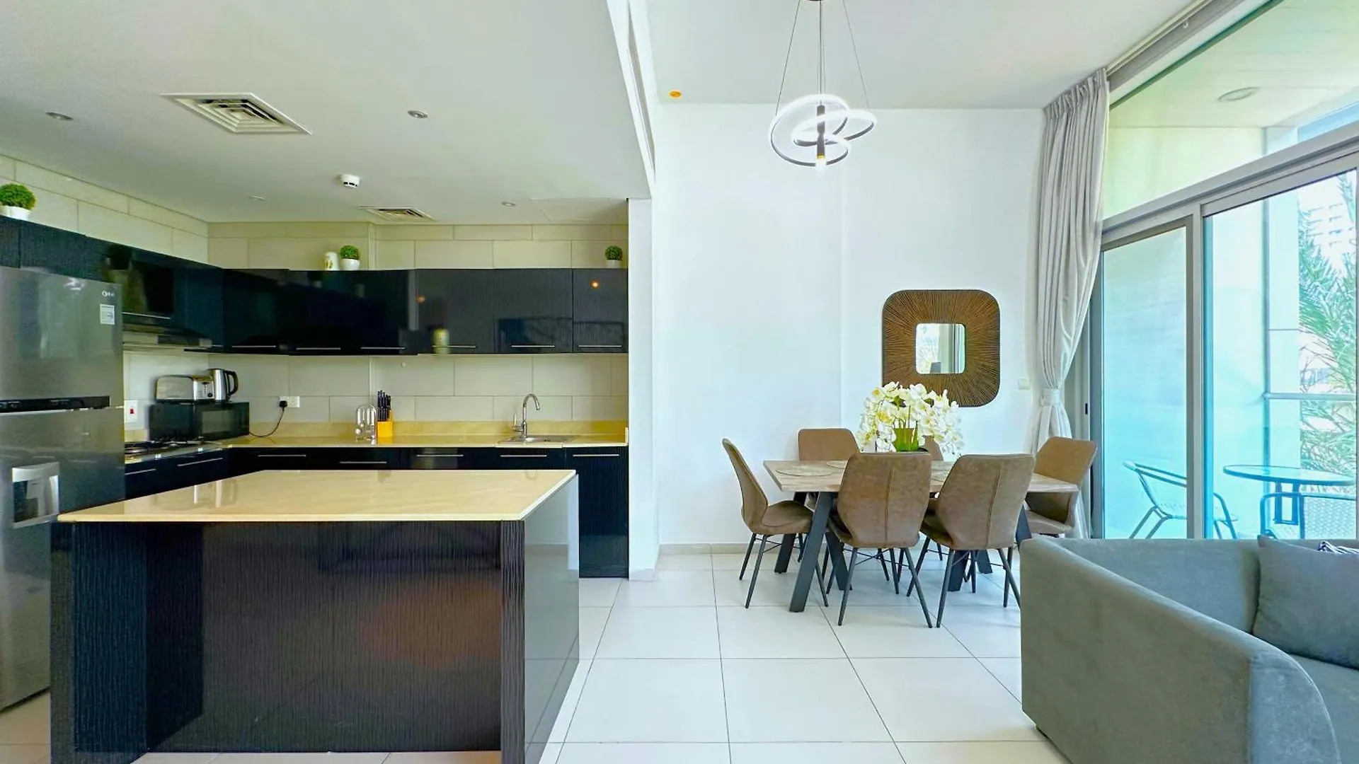 Apartment Unforgettable View & Experience Over Dubai Canal United Arab Emirates