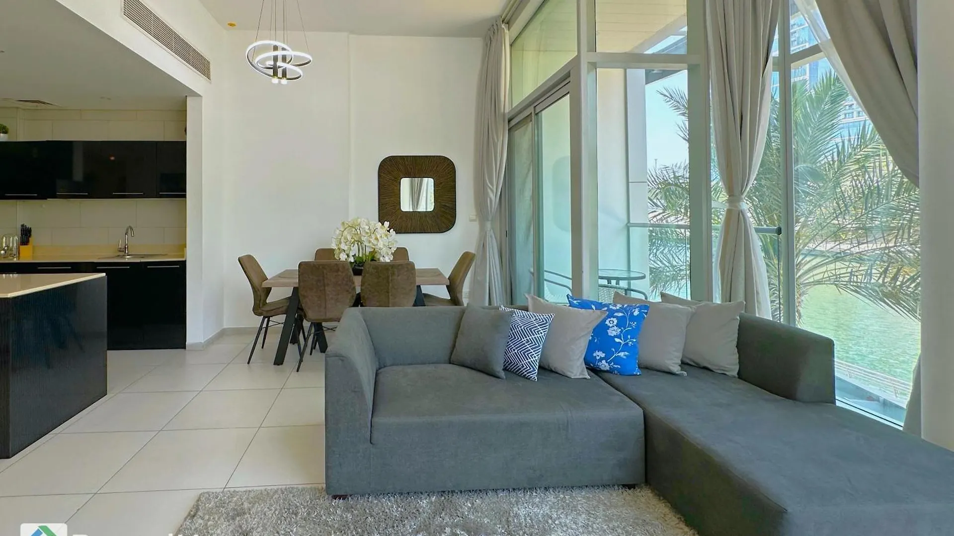 Unforgettable View & Experience Over Dubai Canal Apartment