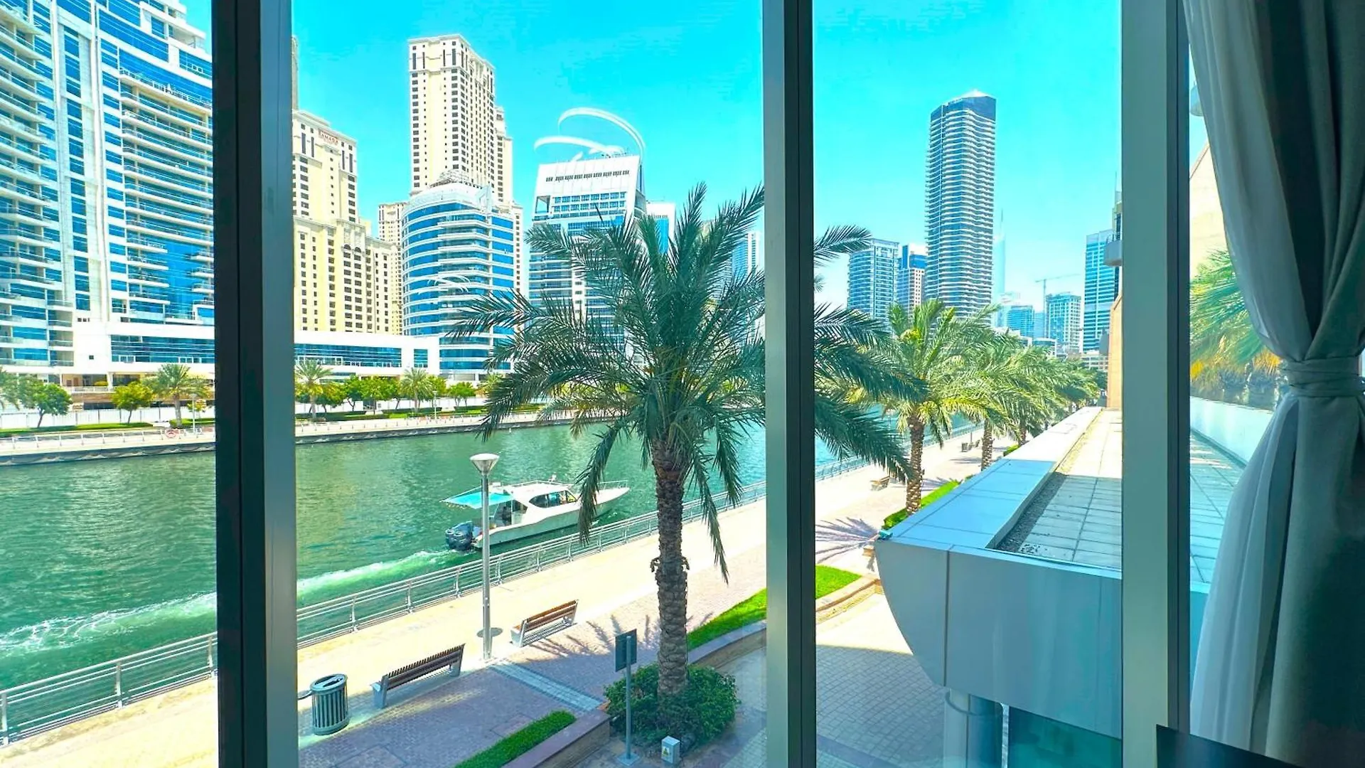 Unforgettable View & Experience Over Dubai Canal Apartment